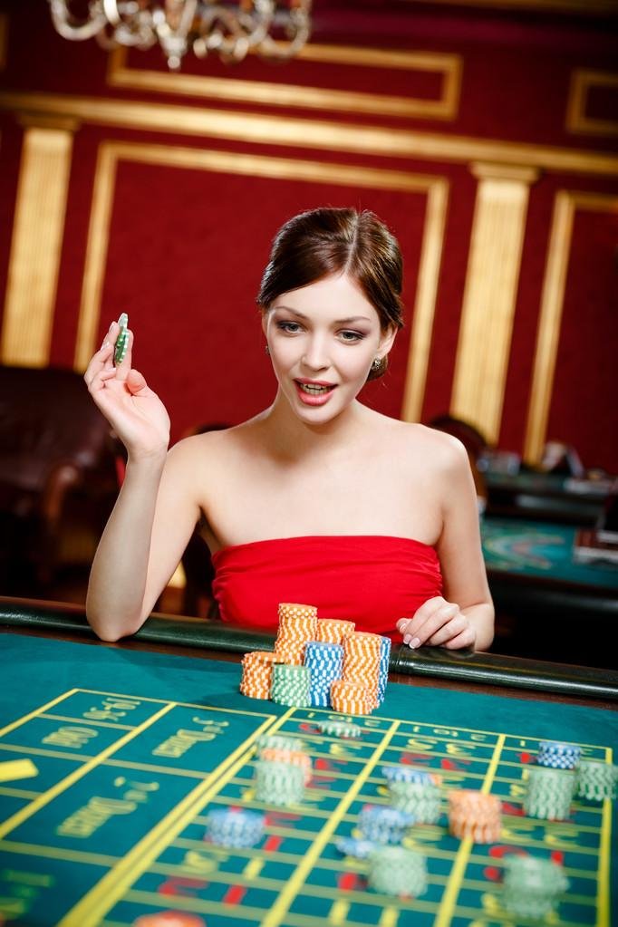 Player withdrawing AduQ winnings via OVO on rtp petir388 dashboard